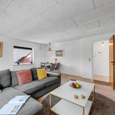 Hébergement de vacances Charming On The 1st Floor In Stadil Tim